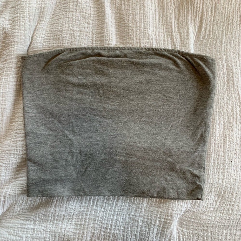 TILLYS GRAY TUBE TOP